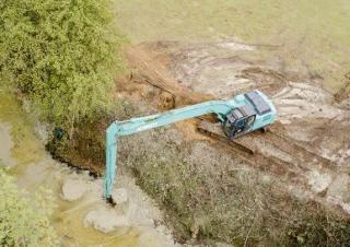 Escavatori cingolati Kobelco SK 210 SNLC 10