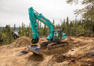 Escavatori cingolati Kobelco SK 210 SNLC 10