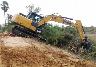 Escavatori cingolati XCMG XE140I