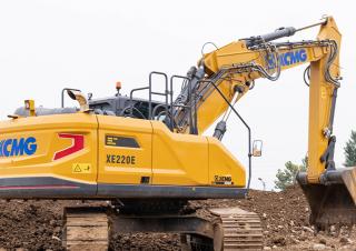 Escavatori cingolati XCMG XE220E Double Boom