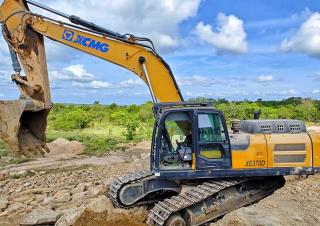 Escavatori cingolati XCMG XE370D