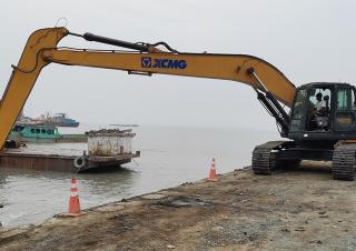 Escavatori cingolati XCMG XE370DLL