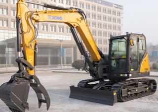 Escavatori cingolati XCMG XE90U
