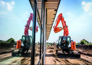 Escavatori cingolati Hitachi ZX135US-6