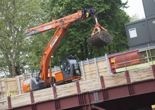 Escavatori cingolati Hitachi ZX 225 USLC-3