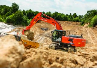 Escavatori cingolati Hitachi ZX250LCN-6