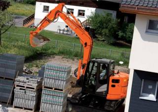 Escavatori cingolati Hitachi ZX85US TYPE HE10