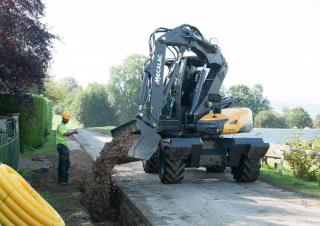 Escavatori gommati Mecalac 12 MTX