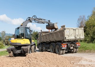 Escavatori gommati Mecalac 12 MTX