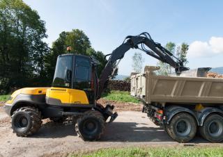 Escavatori gommati Mecalac 12MTX