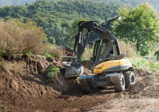 Escavatori gommati Mecalac 12MTX