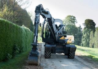 Escavatori gommati Mecalac 12MTX