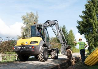 Escavatori gommati Mecalac 12MTX