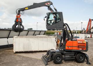 Escavatori gommati Atlas 200 MH