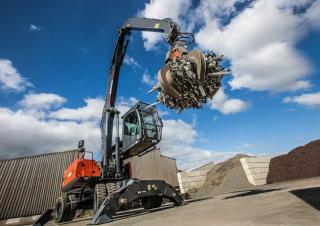 Escavatori gommati Atlas 270 MH
