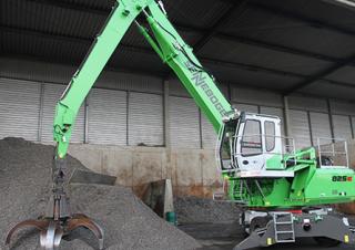 Movimentatori di materiali Sennebogen 825M E 