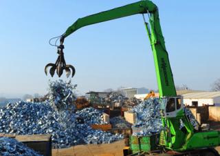 Movimentatori di materiali Sennebogen 850M E 