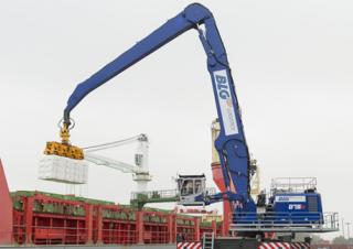 Movimentatori di materiali Sennebogen 875 M