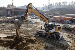 Escavatori gommati Liebherr A 928 Litronic