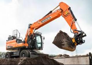 Escavatori gommati Develon DX170W-7 