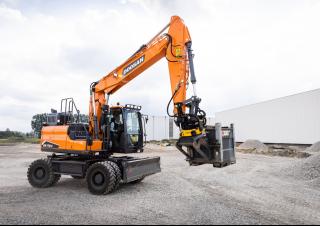 Escavatori gommati Doosan DX170W-7