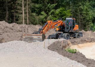 Escavatori gommati Doosan DX210W-7
