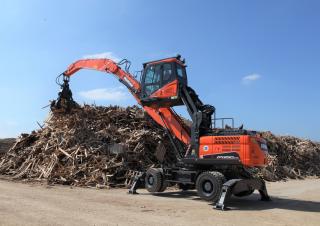 Movimentatori di materiali Doosan DX250WMH-5