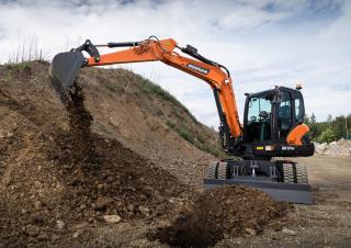 Escavatori gommati Doosan DX57W-7