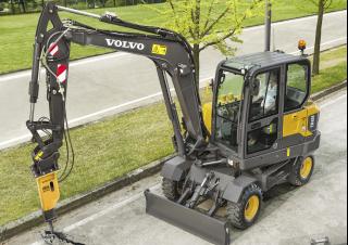 Escavatori gommati Volvo EW60E 