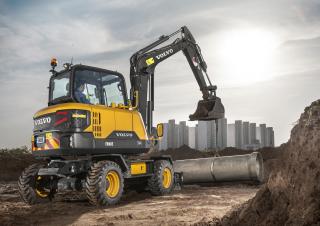 Escavatori gommati Volvo EW60E 