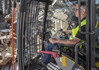 Escavatori gommati Volvo EW200E MH
