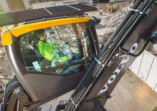 Escavatori gommati Volvo EW240E MH