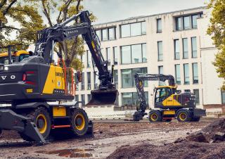 Escavatori gommati Volvo EWR150
