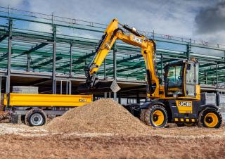 Escavatori gommati JCB Hydradig 110W
