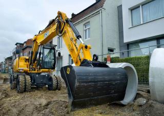 Escavatori gommati JCB JS145W
