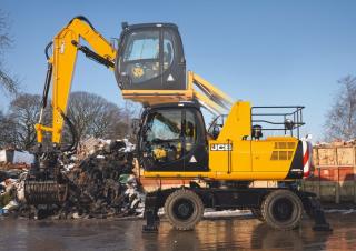 Movimentatori di materiali JCB JS20MH