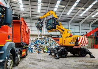 Movimentatori di materiali JCB JS20MH