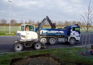 Escavatori gommati Schaeff TW 75
