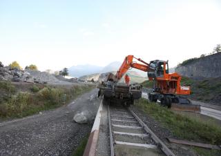 Escavatori cingolati Hitachi ZX 180 W
