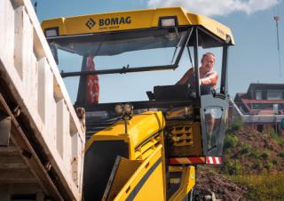 Finitrici stradali cingolate Bomag BF 700 C 2 S 600