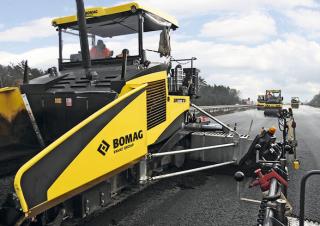 Finitrici stradali cingolate Bomag BF 800 C 2 S 500