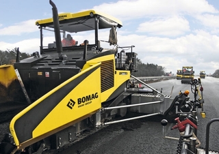 Finitrici stradali cingolate Bomag BF 880 C