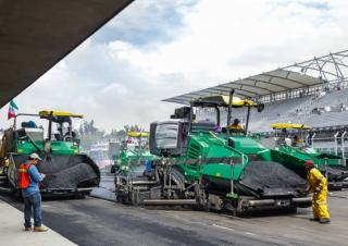 Finitrici stradali cingolate Vögele Super 1800-3 SprayJet