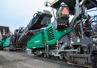 Finitrici stradali cingolate Vögele Super 2000-3i