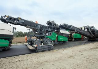 Finitrici stradali cingolate Vögele Super 2100-3i IP