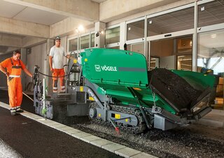 Finitrici stradali cingolate Vögele Super 700i