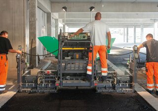 Finitrici stradali cingolate Vögele Super 800i