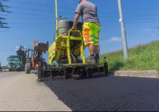 Finitrici stradali gommate Ammann AFW 150-2