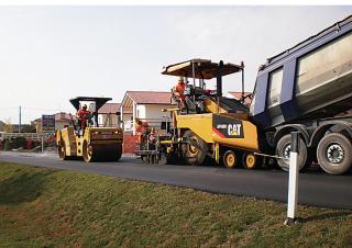 Finitrici stradali gommate Caterpillar AP600D