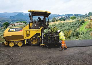 Finitrici stradali gommate Caterpillar AP500F